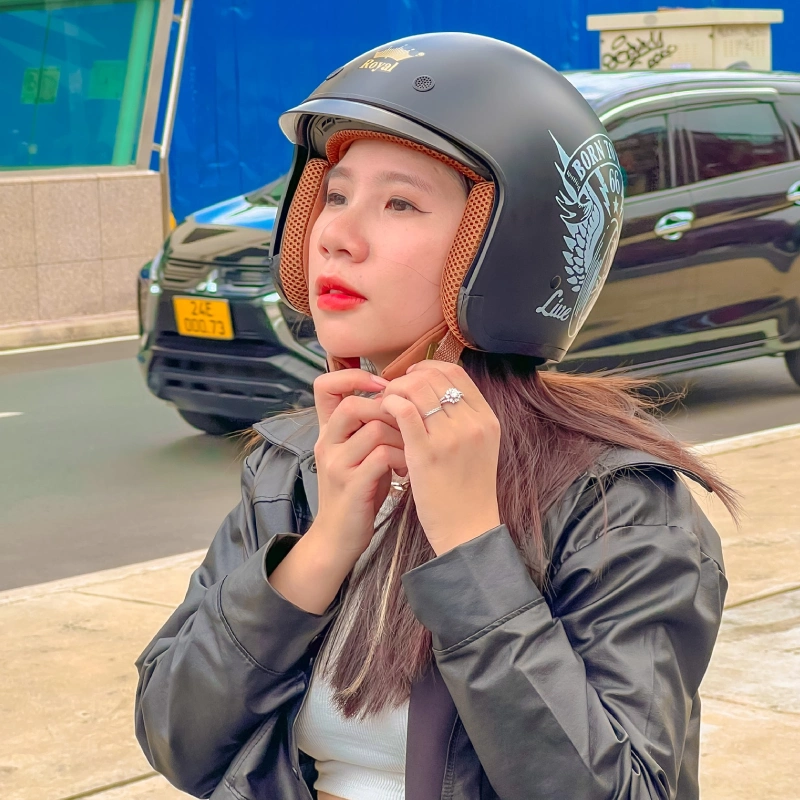 Cách cài quai mũ bảo hiểm đúng cách