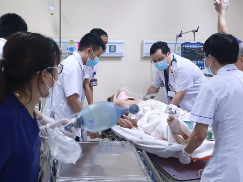 Tác hại đội mũ bảo hiểm không đúng cách dẫn tới chi phí điều trị cao, tốn kém