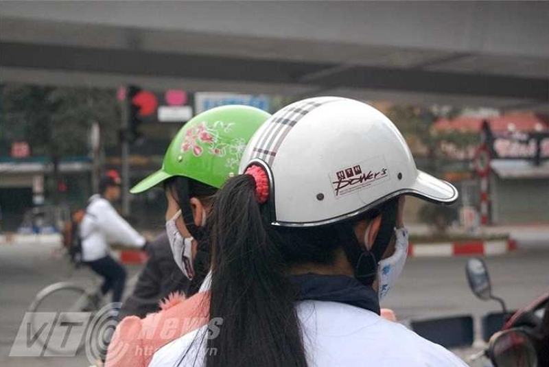 Nón không có tem kiểm định thuộc và nhóm các loại mũ bảo hiểm bị cấm