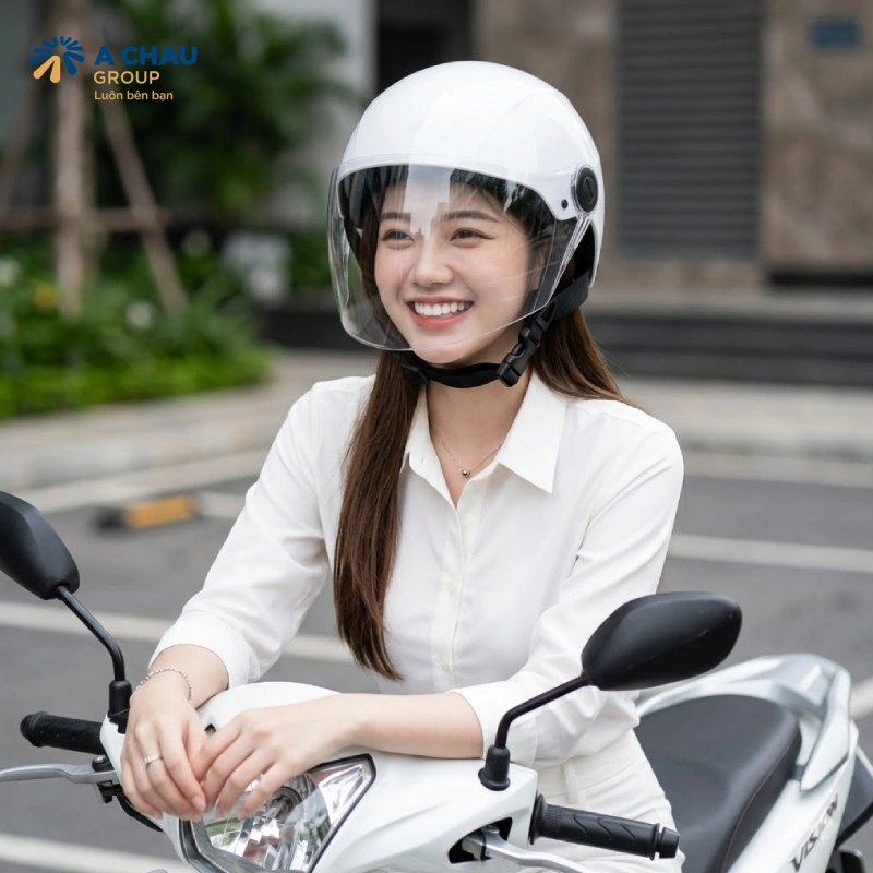 Nón bảo hiểm có kính cho nữa KiO KN01KD